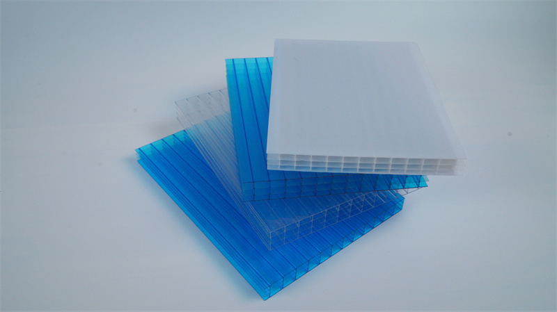 Four wall polycarbonate sheet