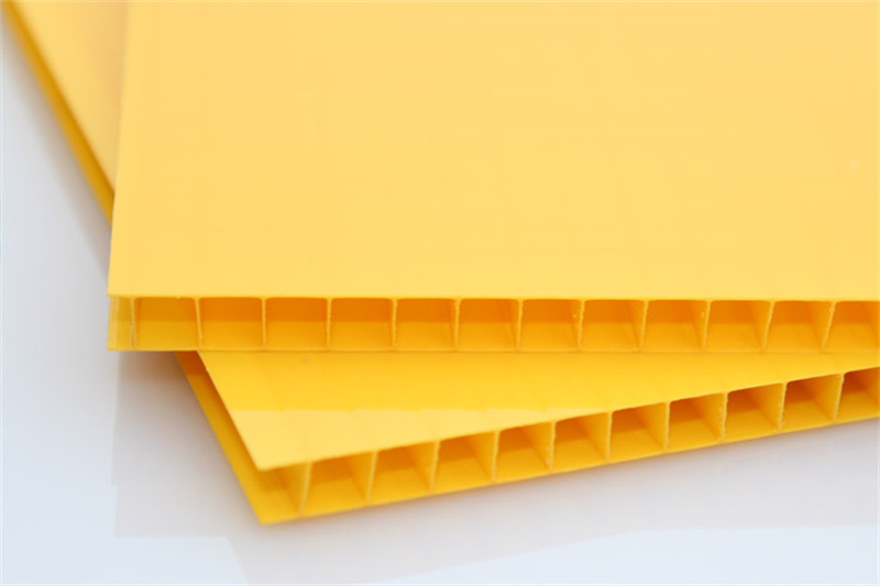 Twin wall polycarbonate sheet-09