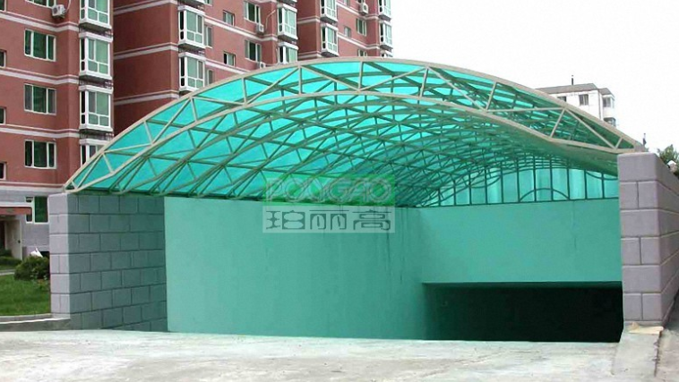 Advantages of Using Polycarbonate Sheets