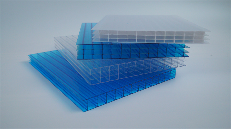 Four wall polycarbonate sheet