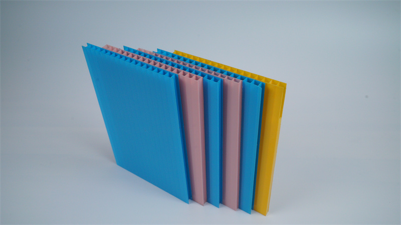 Twin wall polycarbonate sheet-02